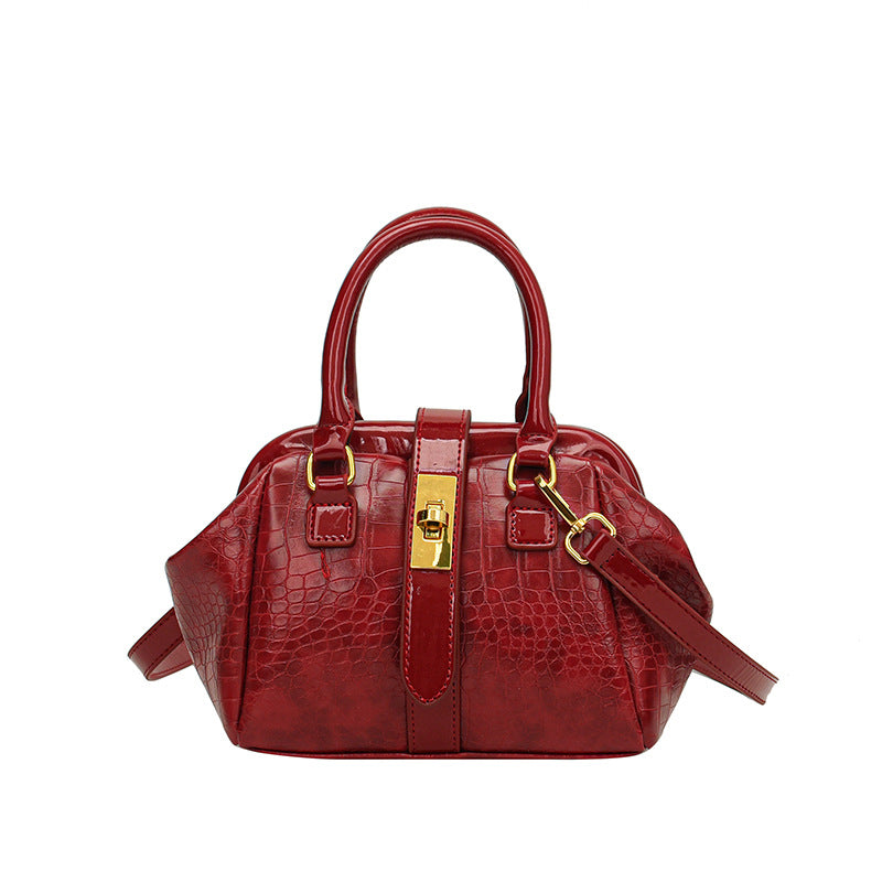 Crocodile Pattern Clip Exquisite Bag_03