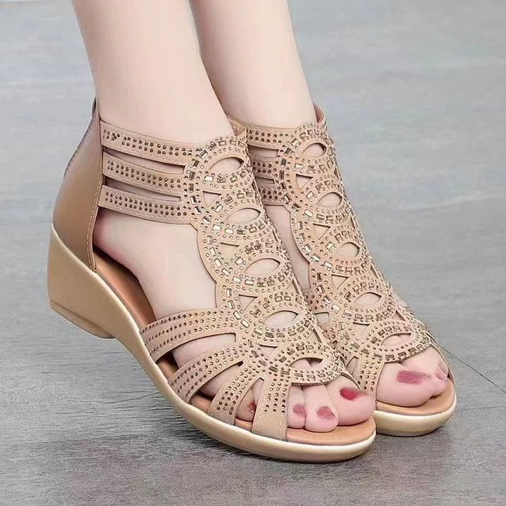 Beverly™ | Graceful Cutout Wedges