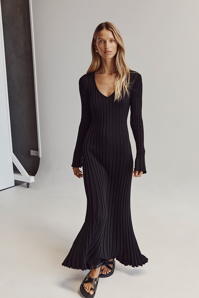 Winter V-Neck Midi Dress